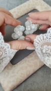 Komplet biżuterii ślubnej: kolczyki i pierścionek