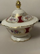 Duża , porcelanowa bomboniera 