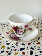 Regency Bone China Filiżanka i Spodek z Anglii - Róże