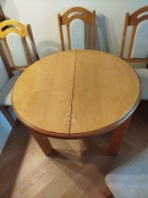 Komplet stół z krzesłami 