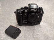 Aparat Nikon F4 + Battery Grip