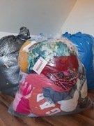WORKI Z UBRANIAMI 10KG PAKIET NIESORT UBRANIA ODZIEŻ UŻYWANA 