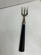 widelec do serwowania do chleba, vintage, tajemniczy znak krzyz piramida