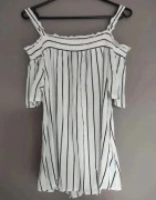 Bluzka biała hiszpanka S hiszpański dekolt paski czarna koszulka luźna c&a