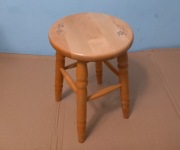 Solidny taboret Stołek drewniany wys.45 cm okrągły śr. 30 cm