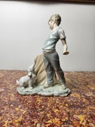Duża piękna Hiszpańska figurka dama "Chłopiec z pieskiem" 25cm Nao Lladro