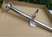 Podnóżek+  Amortyzator do hokera Kolor chrom . Rozstaw śrub 8x8cm 