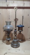 Lampa naftowa elektryczna vintage – drewno, mosiądz, styl retro PRL