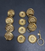 Uchwyty do komody biedermeier, aplikacje