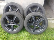 Opony zimowe wraz z felgami 