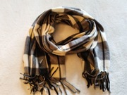 Piękny ciepły szal w kratę 