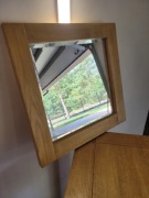 Lustro w drewnianej dębowej ramie