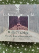 Budzić nadzieję, abecadło dziewiećdziesięciolatka