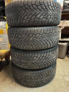 Koła VW 18" z oponami zimowymi Nokian WR SUV4 235/55R18
