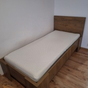 Łóżko z materacem 90x200 stan idealny !!!