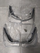 Chlapacze Volvo XC60 2022+ SILVER DOWN