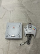 Konsola Sega Dreamcast NTSC-j + oryginalny pad z kartą pamięci + gra