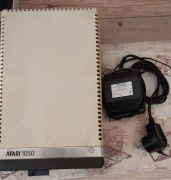 Stacja dysków Atari 1050 – po konserwacji, w pełni sprawna