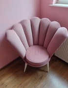 Różowy fotel ariel muszelka