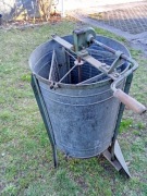 miodarka (wirówka do miodu) sprzedam 