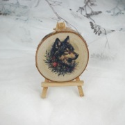 Plaster drewna pod kubek - zawieszka - wilk