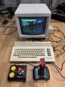 Zestaw commodore 64 II monitor sony PVM