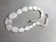 naszyjnik z ładnych muszli