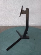Solidna, lekka podstawa monitora IIYAMA 27" VESA 100X100  wys.40 cm 1.6 kg