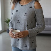 Szara bluzka cold shoulder - czarny wzór z serduszkami XL/XXL