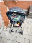 Wózek spacerowy MoMi Estelle zielony