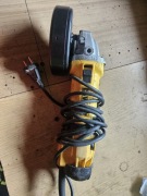 Dewalt DWE4257 1500w szlifierka kątowa 22r