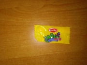 Wita minki Bomilla nadziewane cukierki puste opakowanie papierek żółte