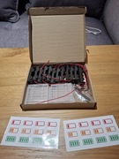 Kuoqiy 12x uchwyty do baterii AA z pojemnikiem, przewodami i śrubokrętem