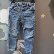 Spodnie jeansowe 104