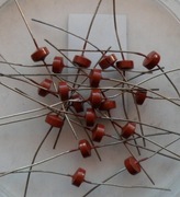 10pF 500V KC ceramik SELEKCJONOWANE zabytek PRL 