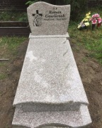 Nagrobek nagrobki pomnik cena z montażem literami