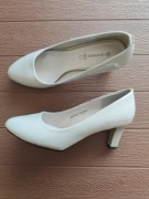 Buty na obcasie jasnoszare lakierki rozmiar 38