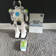 Robot KNABO WARRIOR (zabawka elektroniczna)