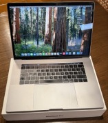 MacBook Pro A1990/2018/i7/2.2GHz/16GB/256GB/15.4/nowa bateria