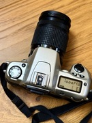 Aparat analogowy NIKON F60 + obiektyw zoom