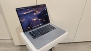 MacBook Air 2025 15,3 " M4 16 GB / 256 GB niebieski GW Stacja dokująca