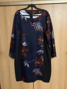 Sukienka krótka z długim rękawem