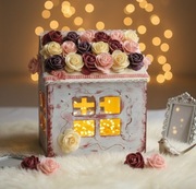 Drewniany Domek Handmade – Prezent na Walentynki Dekoracja dla Dziewczynki