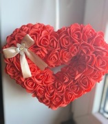Serce dekoracyjne z piankowych róż 