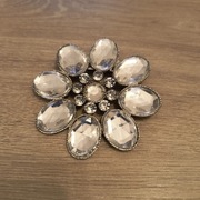 Broszka kryształki 6x6 cm