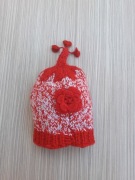 czapeczka robiona ręcznie kolorowa