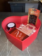 Zestaw na walentynki box walentynkowy prezent
