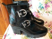 Botki Lakierki nowe r. 40