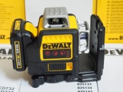 DEWALT DCE 089D1R laser niwelator Czerwony 3D 3-80