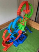 Hot Wheels Action Poczwórna pętla kraks Zestaw HXR70 - używane